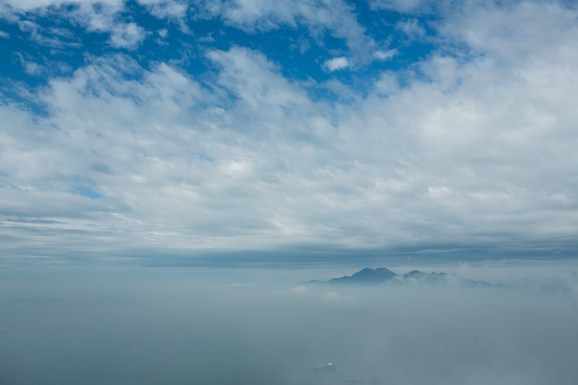 該是層積雲與層雲