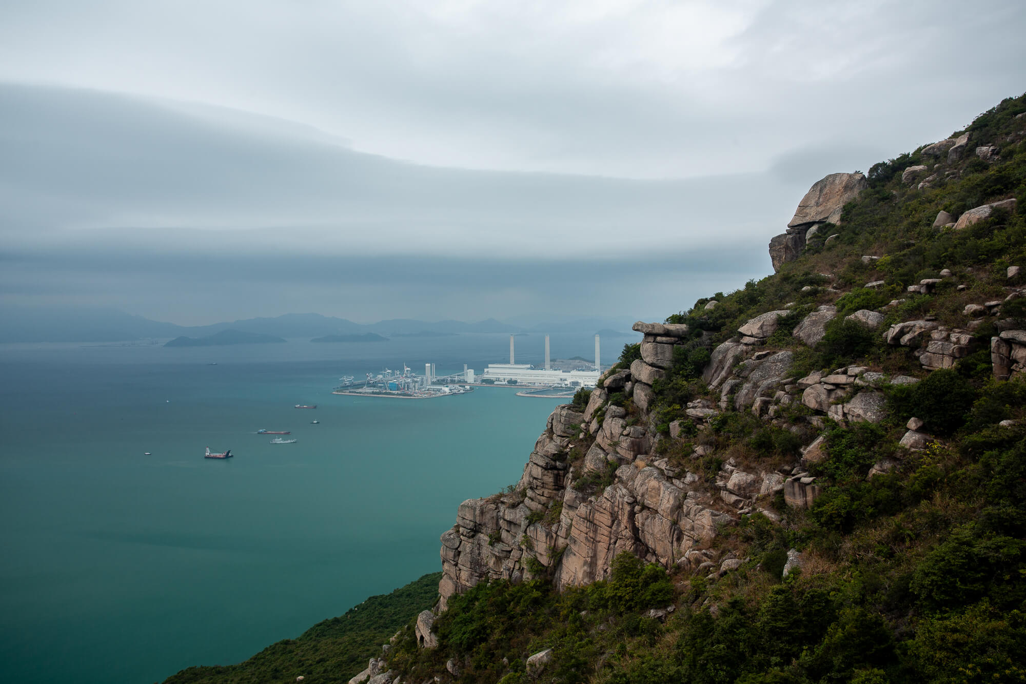 暗雲配陰山