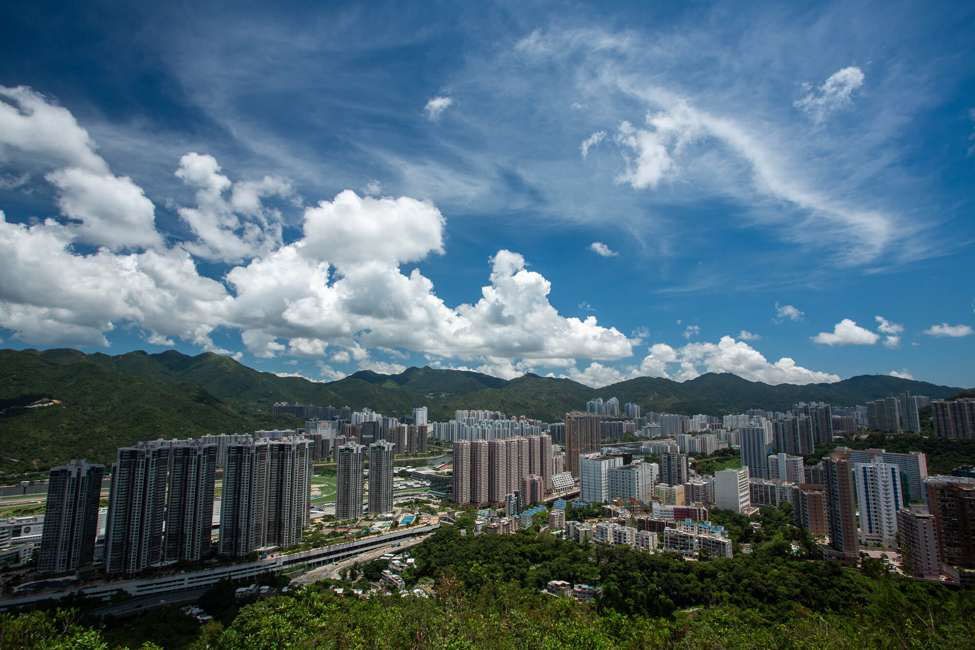 九龍群峰上的積雲