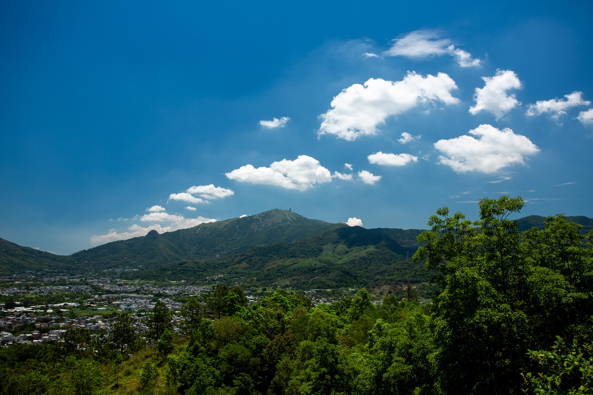 獨立成塊的積雲