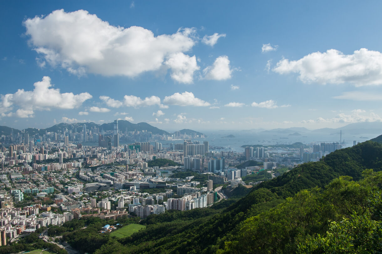 香港島的大廈也清晰可見