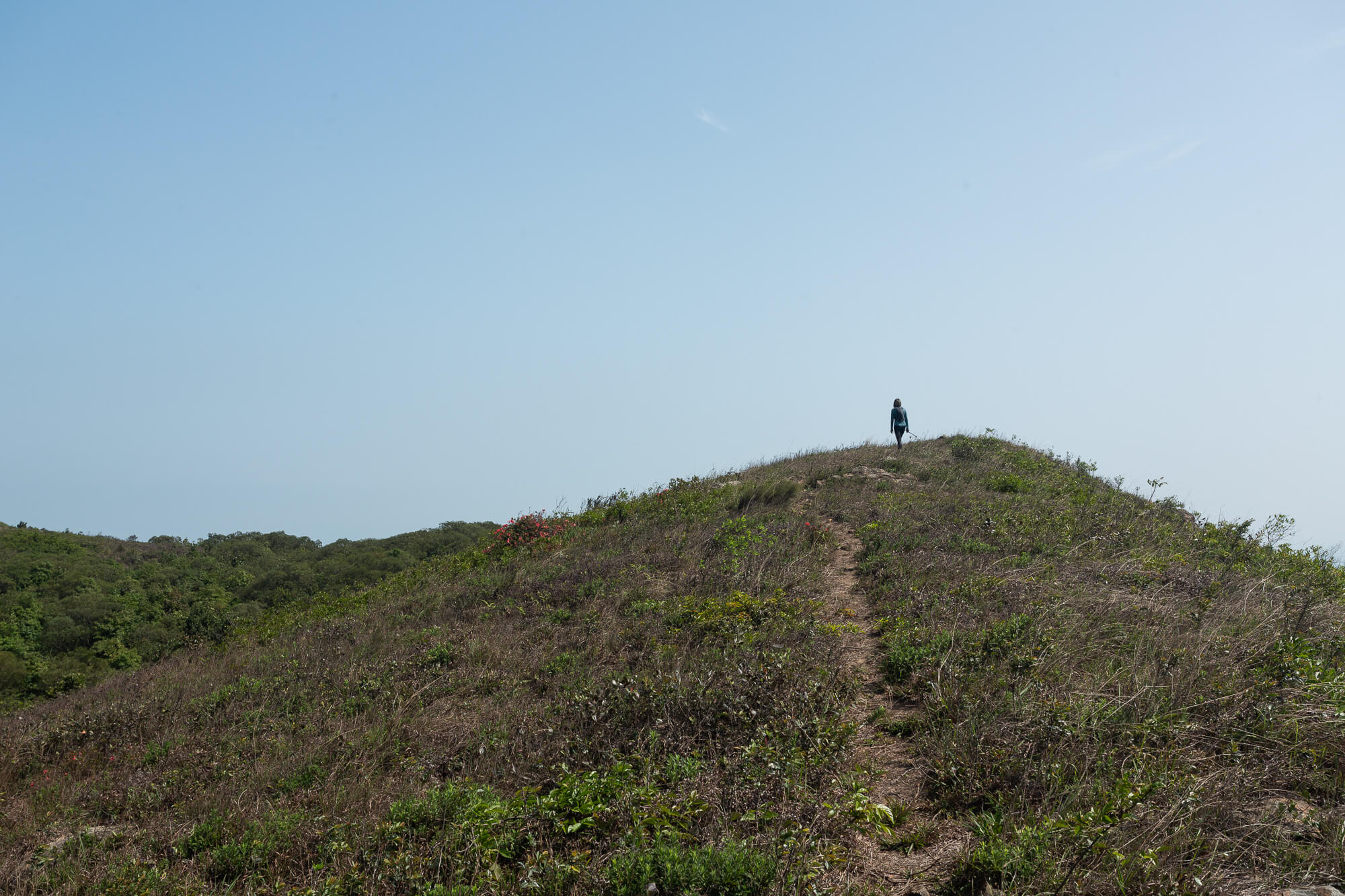 走在山脊上
